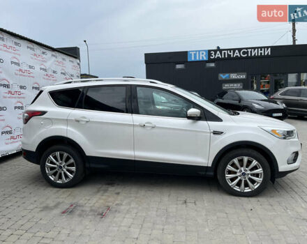 Белый Форд Эскейп, объемом двигателя 1.5 л и пробегом 167 тыс. км за 13350 $, фото 4 на Automoto.ua