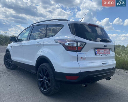 Білий Форд Ескейп, об'ємом двигуна 1.5 л та пробігом 49 тис. км за 12500 $, фото 5 на Automoto.ua