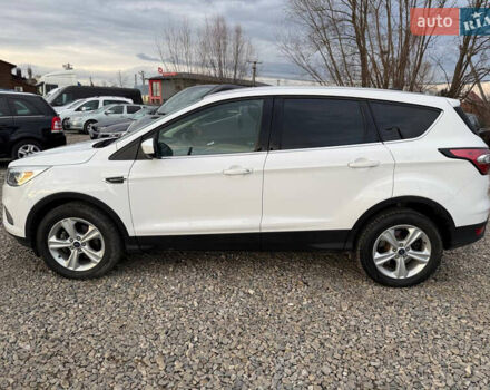 Белый Форд Эскейп, объемом двигателя 1.5 л и пробегом 75 тыс. км за 14100 $, фото 5 на Automoto.ua