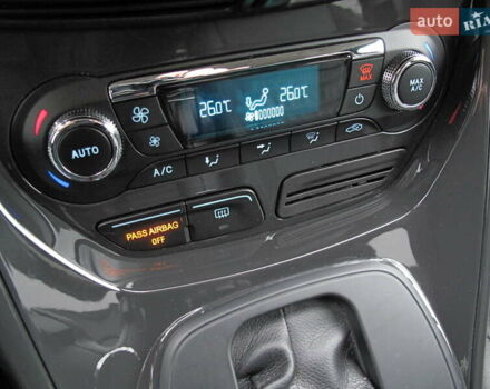 Белый Форд Эскейп, объемом двигателя 2 л и пробегом 117 тыс. км за 14000 $, фото 68 на Automoto.ua