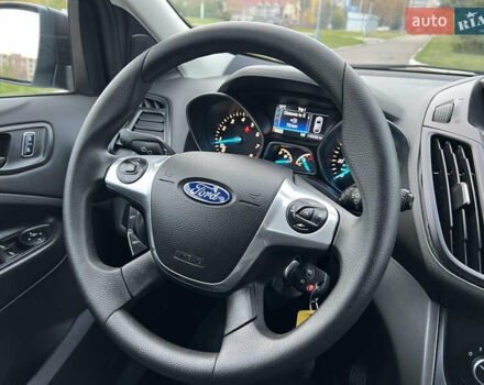 Форд Эскейп 2016 в Жмеренке на Automoto.ua Белый Форд Эскейп, объемом двигателя 2.5 л и пробегом 149 тыс. км за 10980 $, фото 30 на Automoto.ua