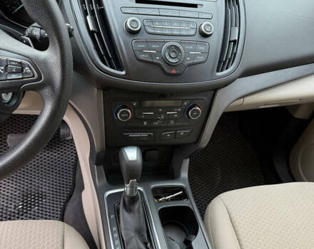 Белый Форд Эскейп, объемом двигателя 1.5 л и пробегом 75 тыс. км за 14100 $, фото 18 на Automoto.ua