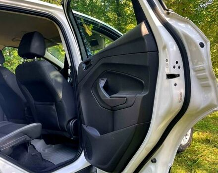 Форд Эскейп 2016 в Виннице на Automoto.ua Белый Форд Эскейп, объемом двигателя 2.5 л и пробегом 100 тыс. км за 12800 $, фото 1 на Automoto.ua