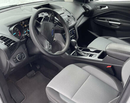 Белый Форд Эскейп, объемом двигателя 0 л и пробегом 213 тыс. км за 10200 $, фото 10 на Automoto.ua