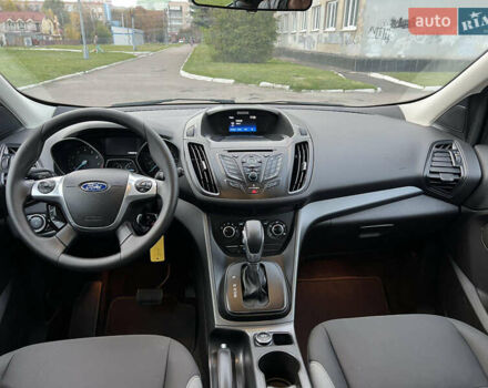 Форд Эскейп 2016 в Жмеренке на Automoto.ua Белый Форд Эскейп, объемом двигателя 2.5 л и пробегом 149 тыс. км за 10980 $, фото 28 на Automoto.ua