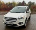 Белый Форд Эскейп, объемом двигателя 2 л и пробегом 121 тыс. км за 11600 $, фото 1 на Automoto.ua