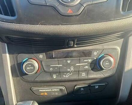 Белый Форд Эскейп, объемом двигателя 1.5 л и пробегом 185 тыс. км за 13500 $, фото 5 на Automoto.ua