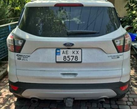 Білий Форд Ескейп, об'ємом двигуна 2 л та пробігом 125 тис. км за 15500 $, фото 1 на Automoto.ua