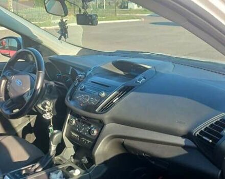 Белый Форд Эскейп, объемом двигателя 1.5 л и пробегом 185 тыс. км за 13500 $, фото 7 на Automoto.ua