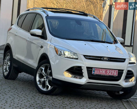 Белый Форд Эскейп, объемом двигателя 2 л и пробегом 161 тыс. км за 11950 $, фото 17 на Automoto.ua