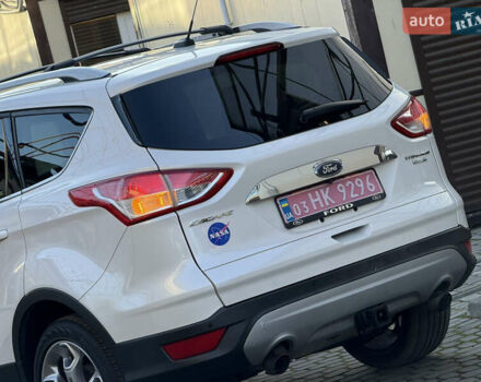 Белый Форд Эскейп, объемом двигателя 2 л и пробегом 161 тыс. км за 11950 $, фото 31 на Automoto.ua