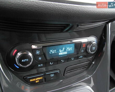 Белый Форд Эскейп, объемом двигателя 2 л и пробегом 117 тыс. км за 14000 $, фото 80 на Automoto.ua