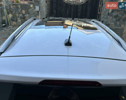 Белый Форд Эскейп, объемом двигателя 2 л и пробегом 217 тыс. км за 11900 $, фото 4 на Automoto.ua