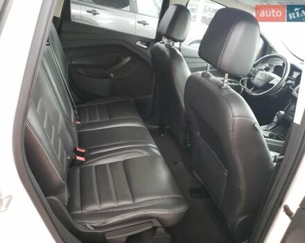 Белый Форд Эскейп, объемом двигателя 2 л и пробегом 160 тыс. км за 1900 $, фото 10 на Automoto.ua