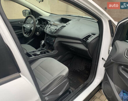 Білий Форд Ескейп, об'ємом двигуна 2.5 л та пробігом 203 тис. км за 13000 $, фото 4 на Automoto.ua