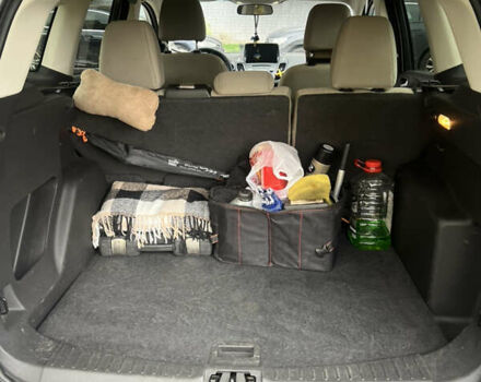 Белый Форд Эскейп, объемом двигателя 2 л и пробегом 148 тыс. км за 14200 $, фото 10 на Automoto.ua