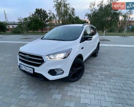 Белый Форд Эскейп, объемом двигателя 2 л и пробегом 51 тыс. км за 13500 $, фото 16 на Automoto.ua