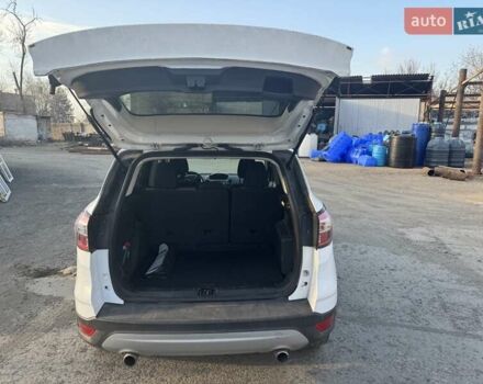 Білий Форд Ескейп, об'ємом двигуна 1.5 л та пробігом 89 тис. км за 12200 $, фото 5 на Automoto.ua