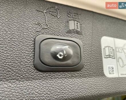 Белый Форд Эскейп, объемом двигателя 2 л и пробегом 82 тыс. км за 15300 $, фото 12 на Automoto.ua