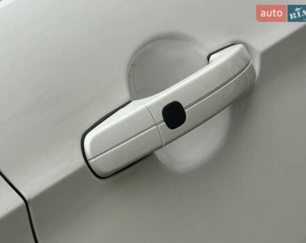 Белый Форд Эскейп, объемом двигателя 1.5 л и пробегом 169 тыс. км за 12900 $, фото 41 на Automoto.ua