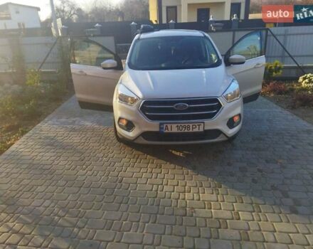 Белый Форд Эскейп, объемом двигателя 1.5 л и пробегом 185 тыс. км за 11000 $, фото 1 на Automoto.ua