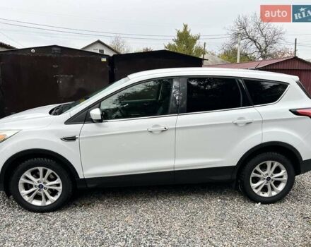 Белый Форд Эскейп, объемом двигателя 1.5 л и пробегом 158 тыс. км за 13800 $, фото 17 на Automoto.ua