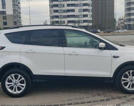 Белый Форд Эскейп, объемом двигателя 1.5 л и пробегом 90 тыс. км за 13500 $, фото 3 на Automoto.ua