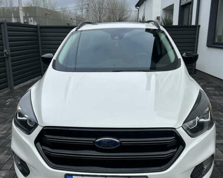 Білий Форд Ескейп, об'ємом двигуна 1.5 л та пробігом 126 тис. км за 16000 $, фото 3 на Automoto.ua