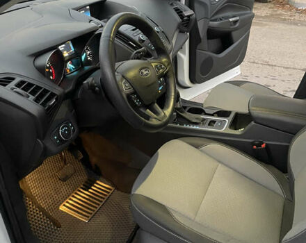 Белый Форд Эскейп, объемом двигателя 1.5 л и пробегом 192 тыс. км за 11500 $, фото 20 на Automoto.ua