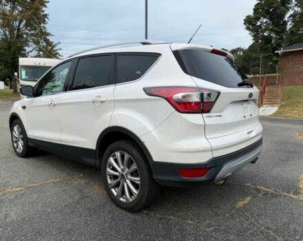 Белый Форд Эскейп, объемом двигателя 1.5 л и пробегом 68 тыс. км за 9500 $, фото 5 на Automoto.ua