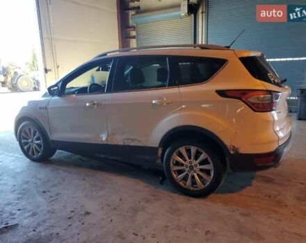 Белый Форд Эскейп, объемом двигателя 2 л и пробегом 94 тыс. км за 2300 $, фото 1 на Automoto.ua