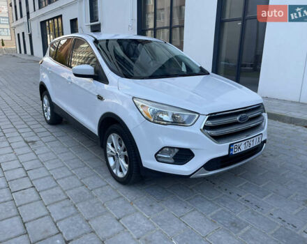 Белый Форд Эскейп, объемом двигателя 1.5 л и пробегом 270 тыс. км за 11000 $, фото 7 на Automoto.ua