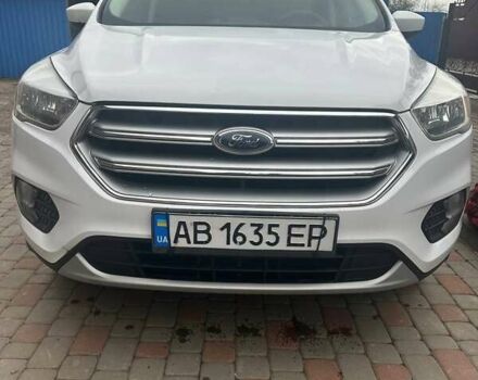 Белый Форд Эскейп, объемом двигателя 1.5 л и пробегом 155 тыс. км за 10200 $, фото 1 на Automoto.ua