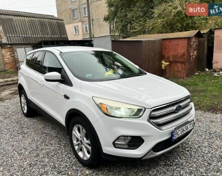 Белый Форд Эскейп, объемом двигателя 1.5 л и пробегом 158 тыс. км за 13800 $, фото 15 на Automoto.ua