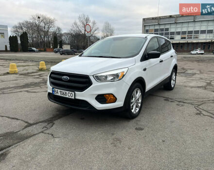 Белый Форд Эскейп, объемом двигателя 2.49 л и пробегом 115 тыс. км за 14000 $, фото 1 на Automoto.ua