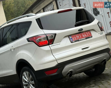 Белый Форд Эскейп, объемом двигателя 1.5 л и пробегом 169 тыс. км за 12950 $, фото 27 на Automoto.ua