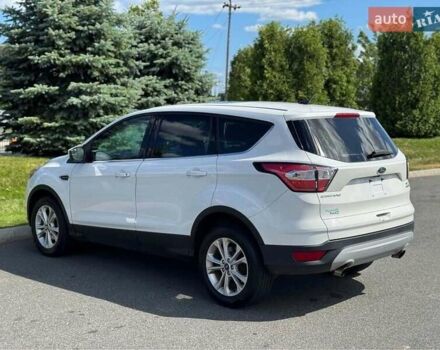 Білий Форд Ескейп, об'ємом двигуна 1.5 л та пробігом 115 тис. км за 9000 $, фото 3 на Automoto.ua