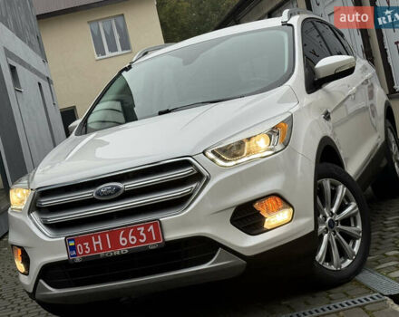 Белый Форд Эскейп, объемом двигателя 1.5 л и пробегом 169 тыс. км за 12950 $, фото 17 на Automoto.ua