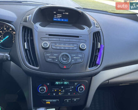 Белый Форд Эскейп, объемом двигателя 1.5 л и пробегом 270 тыс. км за 11000 $, фото 21 на Automoto.ua