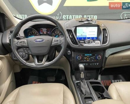 Белый Форд Эскейп, объемом двигателя 2 л и пробегом 82 тыс. км за 15300 $, фото 29 на Automoto.ua