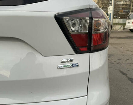 Белый Форд Эскейп, объемом двигателя 1.5 л и пробегом 192 тыс. км за 11500 $, фото 10 на Automoto.ua