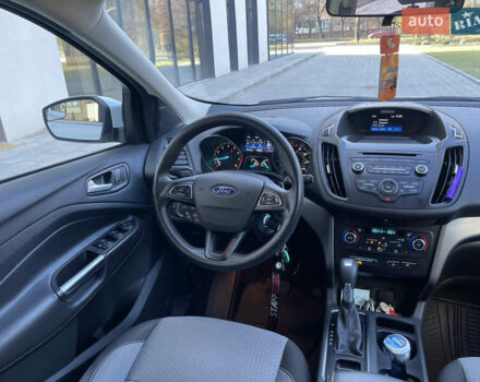 Белый Форд Эскейп, объемом двигателя 1.5 л и пробегом 270 тыс. км за 11000 $, фото 23 на Automoto.ua