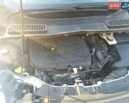 Белый Форд Эскейп, объемом двигателя 1.5 л и пробегом 185 тыс. км за 11000 $, фото 3 на Automoto.ua