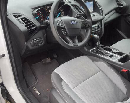 Білий Форд Ескейп, об'ємом двигуна 0 л та пробігом 132 тис. км за 12250 $, фото 6 на Automoto.ua