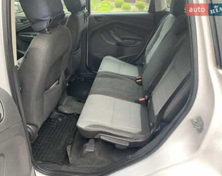 Білий Форд Ескейп, об'ємом двигуна 2.5 л та пробігом 203 тис. км за 13000 $, фото 6 на Automoto.ua