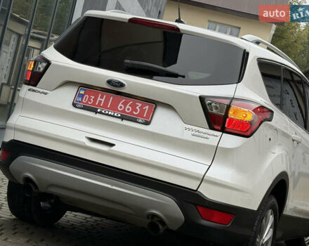Белый Форд Эскейп, объемом двигателя 1.5 л и пробегом 169 тыс. км за 12950 $, фото 40 на Automoto.ua