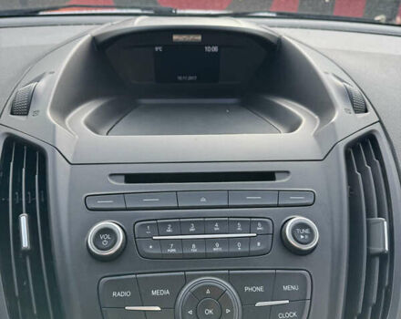 Белый Форд Эскейп, объемом двигателя 2.5 л и пробегом 132 тыс. км за 13000 $, фото 18 на Automoto.ua