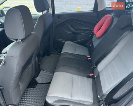 Белый Форд Эскейп, объемом двигателя 2.49 л и пробегом 115 тыс. км за 14000 $, фото 11 на Automoto.ua