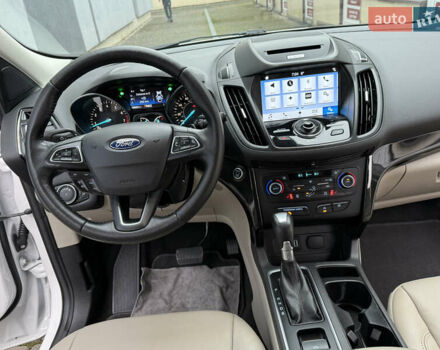 Белый Форд Эскейп, объемом двигателя 1.5 л и пробегом 169 тыс. км за 12900 $, фото 71 на Automoto.ua