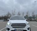 Белый Форд Эскейп, объемом двигателя 2 л и пробегом 143 тыс. км за 14200 $, фото 1 на Automoto.ua